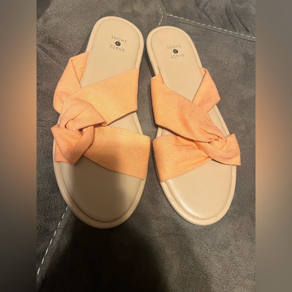Shade & Shore Women's Peach Sandals